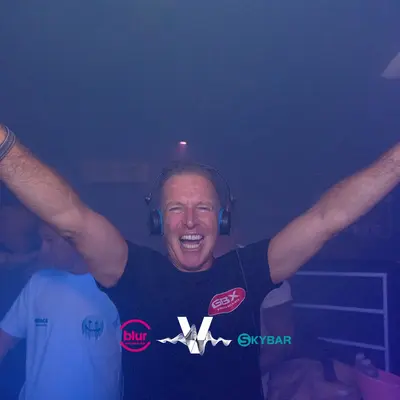 Group celebrating at Vienna's